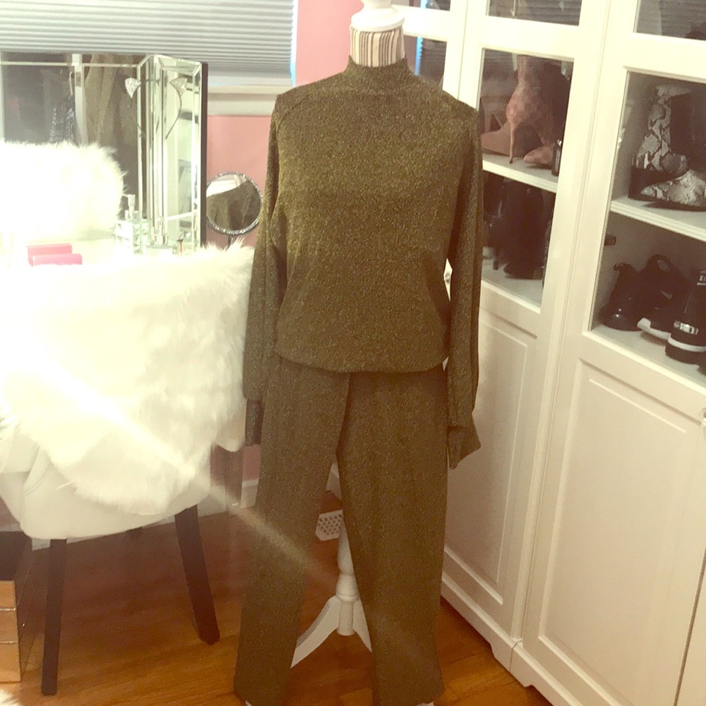 Elegant chic pants set